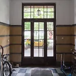 A 公寓